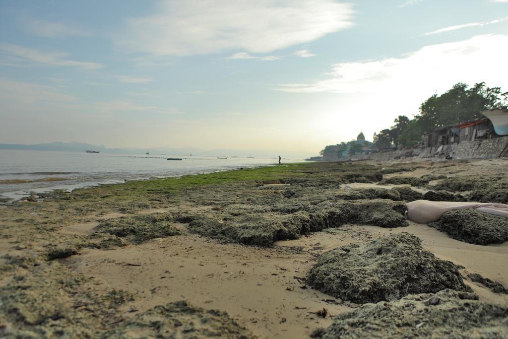 Hotel On The Rock Kupang  Exterior foto